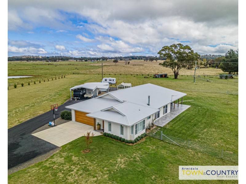 71 Dumaresq Road, Armidale NSW 2350