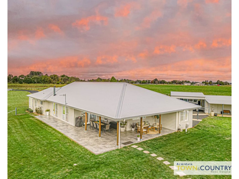 71 Dumaresq Road, Armidale NSW 2350