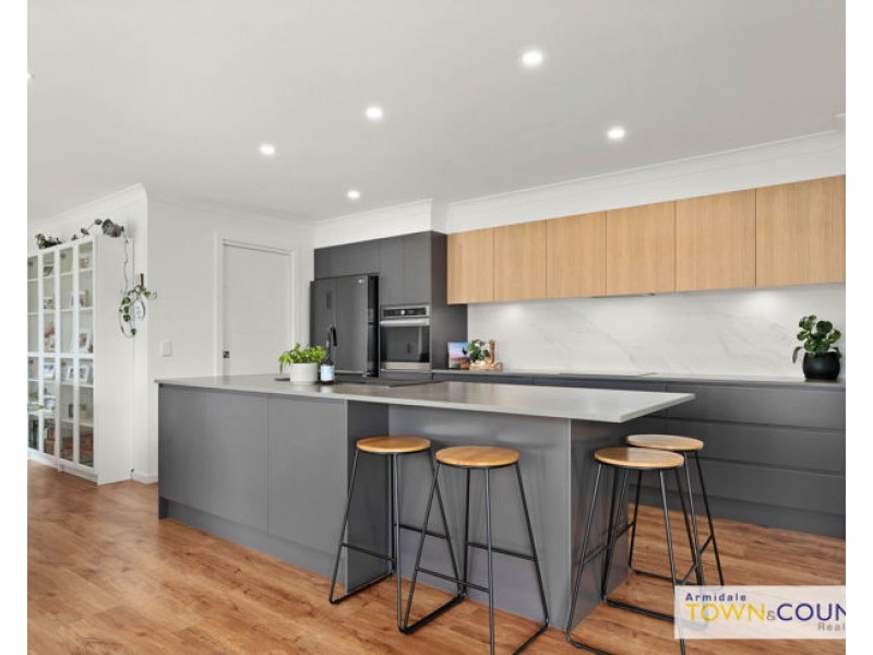 71 Dumaresq Road, Armidale NSW 2350