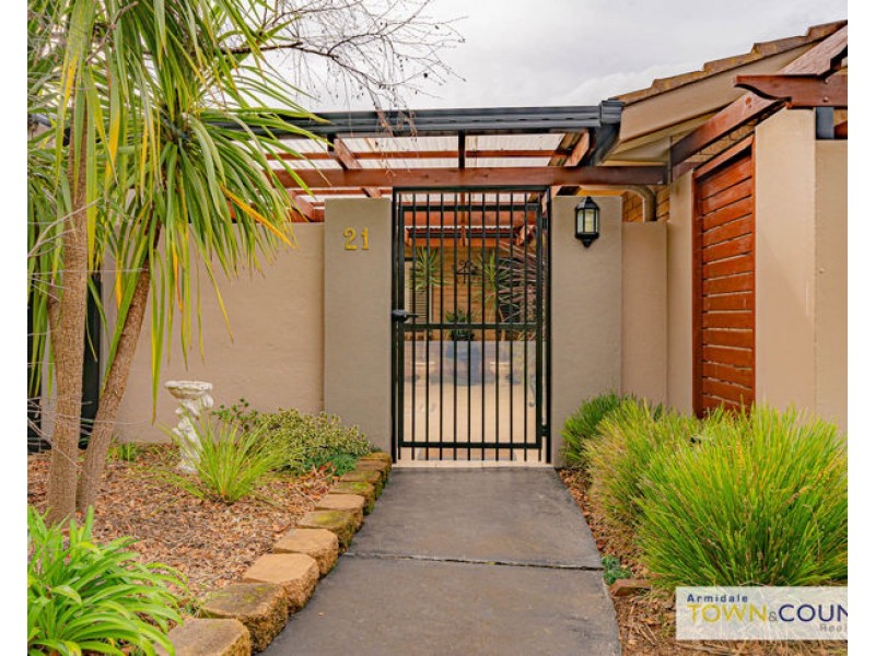 21 Dorothy Avenue, Armidale NSW 2350
