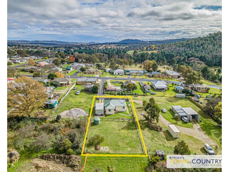 26 Uralla Street, Uralla NSW 2358