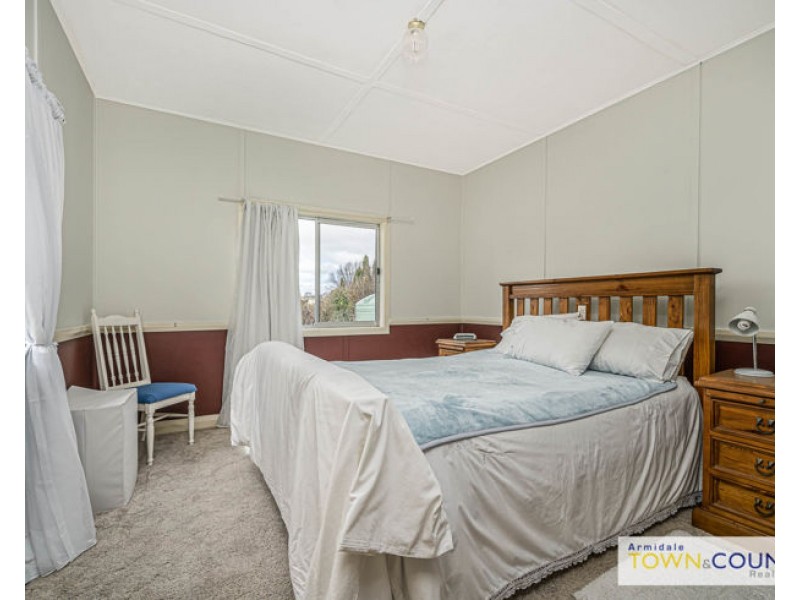 26 Uralla Street, Uralla NSW 2358