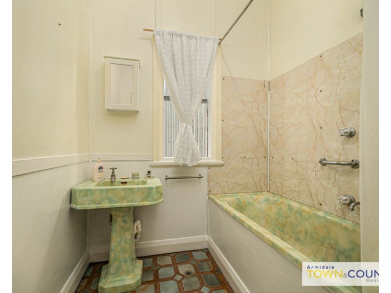 26 Uralla Street, Uralla NSW 2358