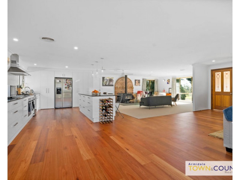 4 Westview Road, Armidale NSW 2350