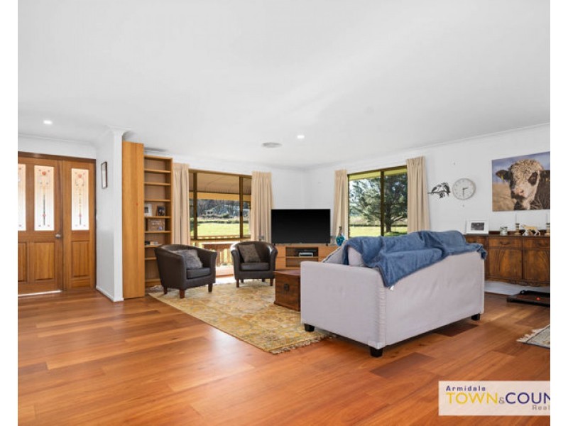 4 Westview Road, Armidale NSW 2350