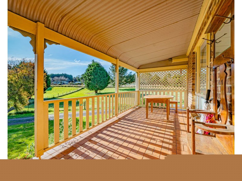 4 Westview Road, Armidale NSW 2350