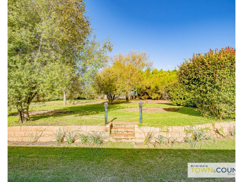 4 Westview Road, Armidale NSW 2350