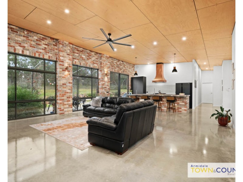 188 Kareela Road, Armidale NSW 2350