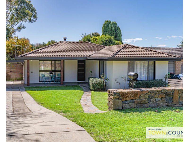 9 McKeon Avenue, Armidale NSW 2350
