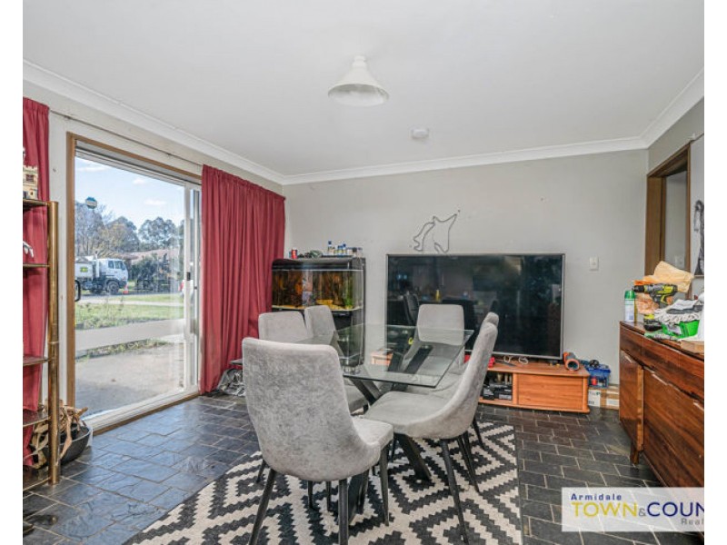 15 Centennial Close, Armidale NSW 2350