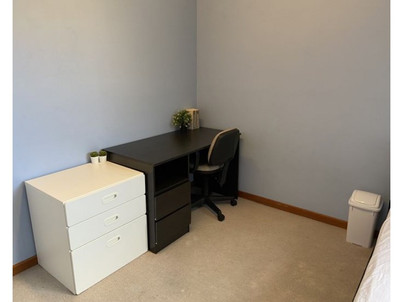 Room 7/4 Salmon Avenue, Armidale NSW 2350