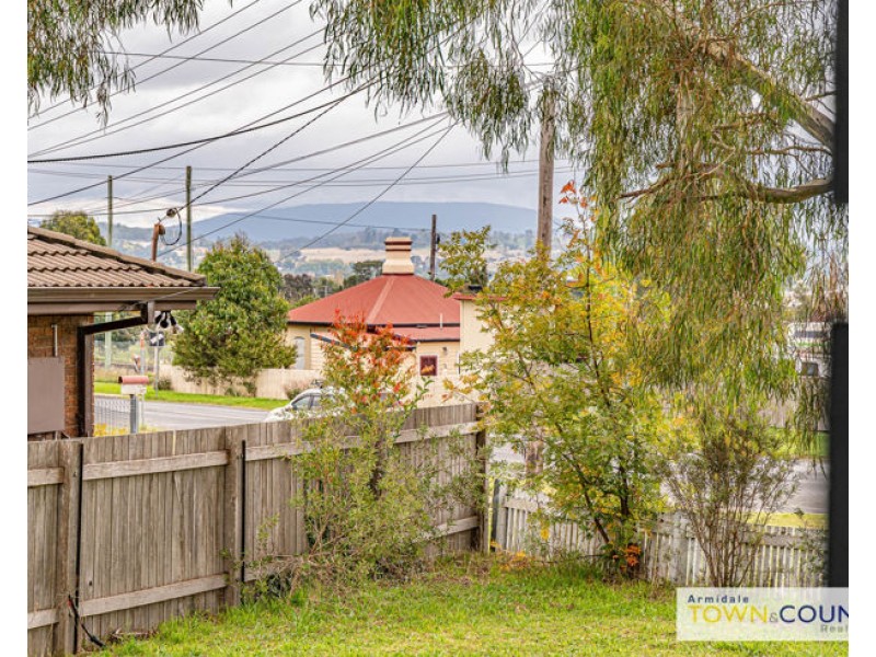 26 Lambs Avenue, Armidale NSW 2350