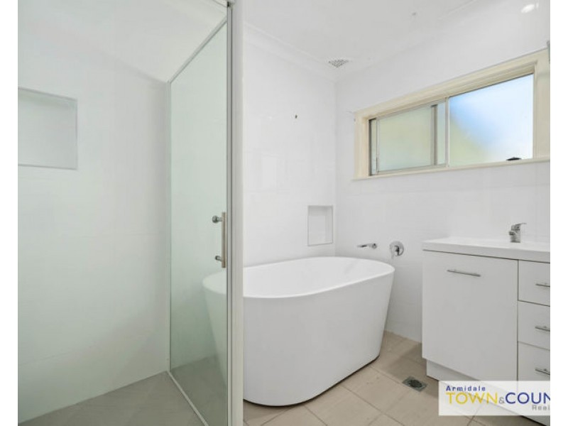 26 Lambs Avenue, Armidale NSW 2350