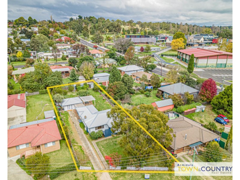 26 Lambs Avenue, Armidale NSW 2350
