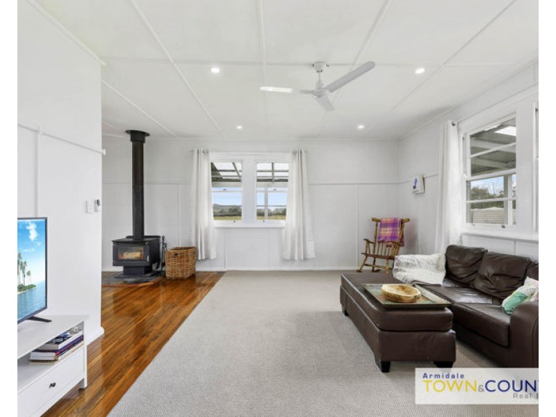 60 Mundays Lane, Armidale NSW 2350
