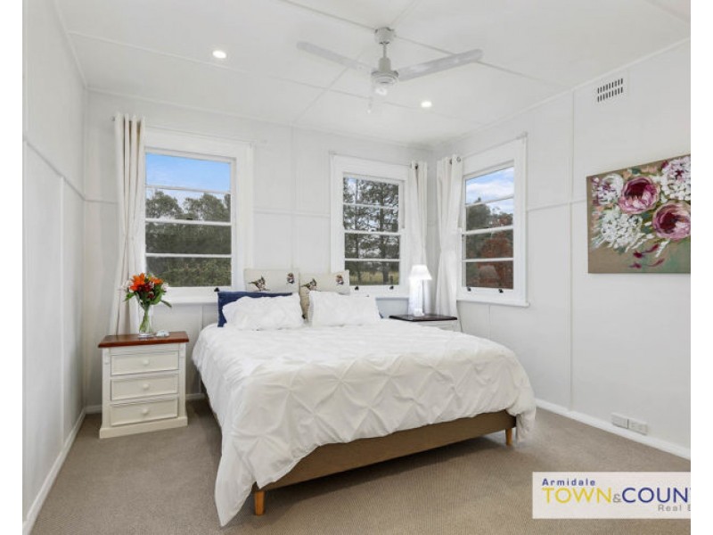 60 Mundays Lane, Armidale NSW 2350