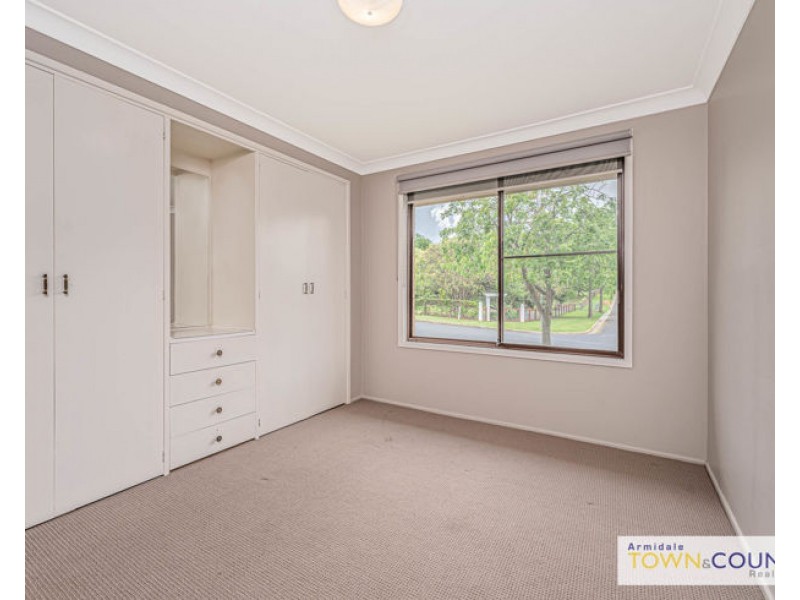 1/1 Robina Crescent, Armidale NSW 2350