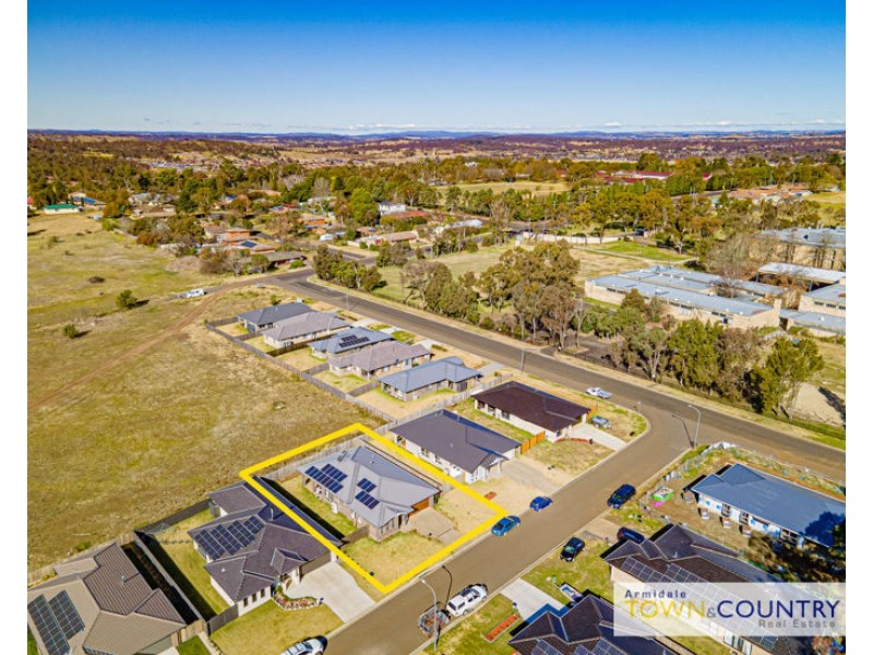 29 Sunrise Crescent, Armidale NSW 2350