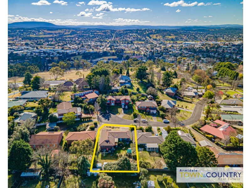 15 Napier Court, Armidale NSW 2350