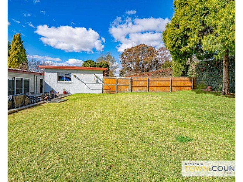 6 Turner Street, Armidale NSW 2350