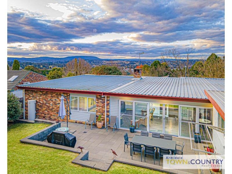 6 Turner Street, Armidale NSW 2350