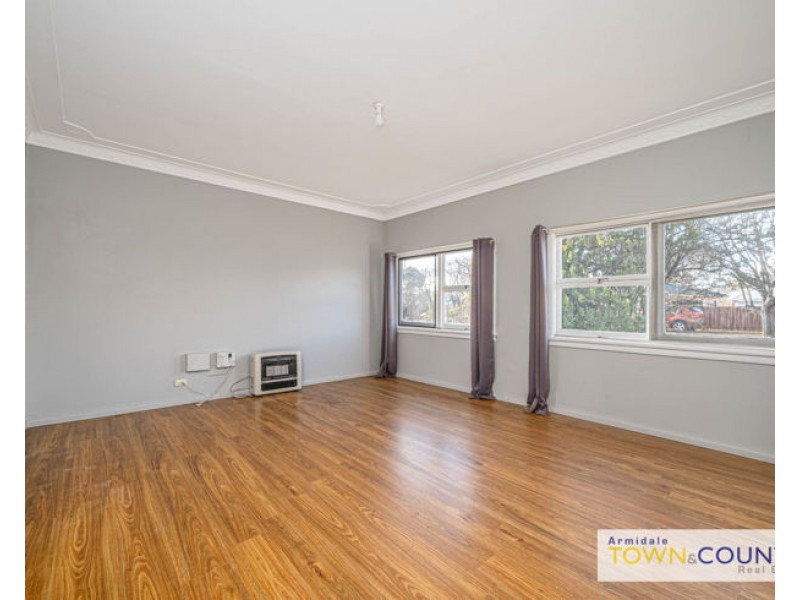 22 Roslyn Avenue, Armidale NSW 2350