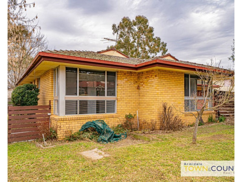 20 Glass Street, Armidale NSW 2350