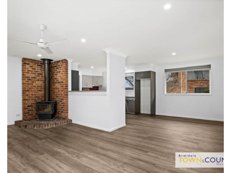 20 Glass Street, Armidale NSW 2350