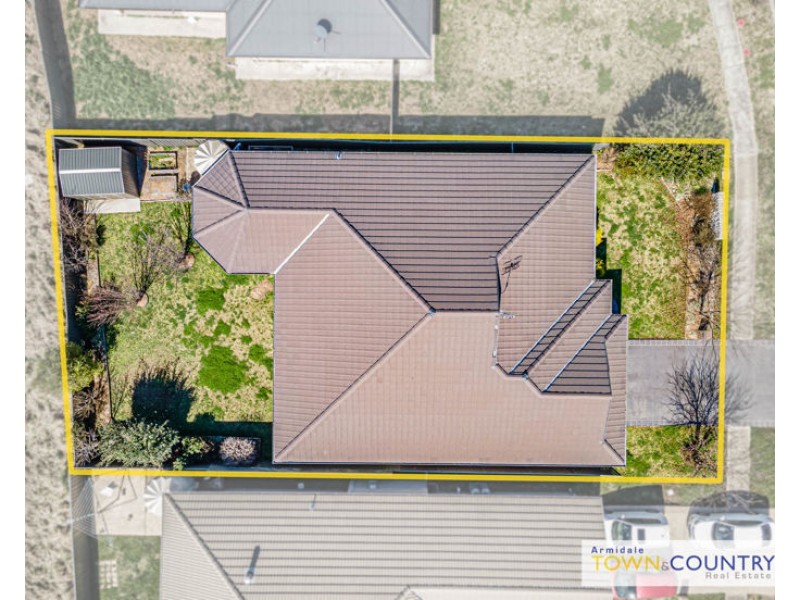 28 Albion Close, Armidale NSW 2350