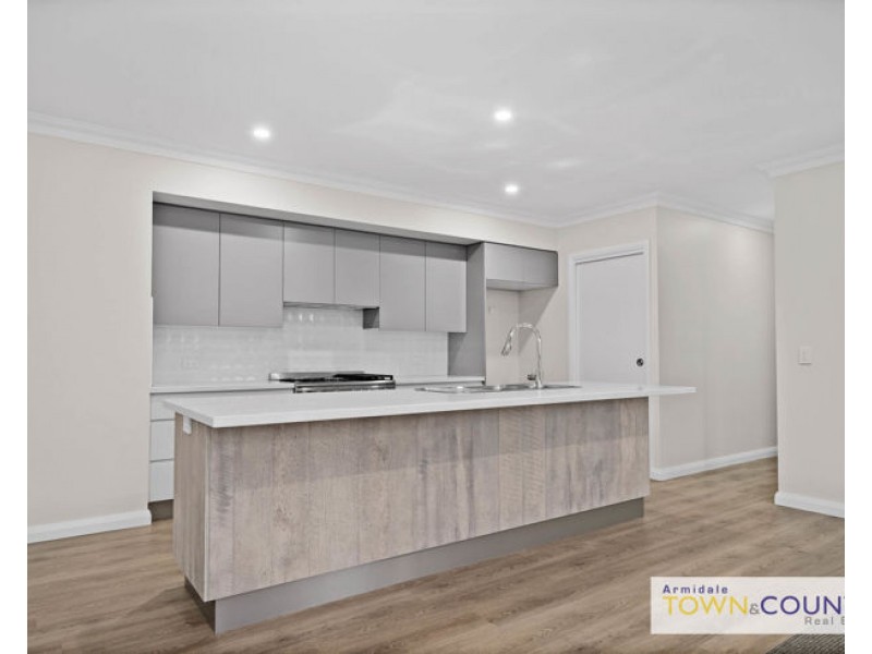 21/22 Freeman Crescent, Armidale NSW 2350