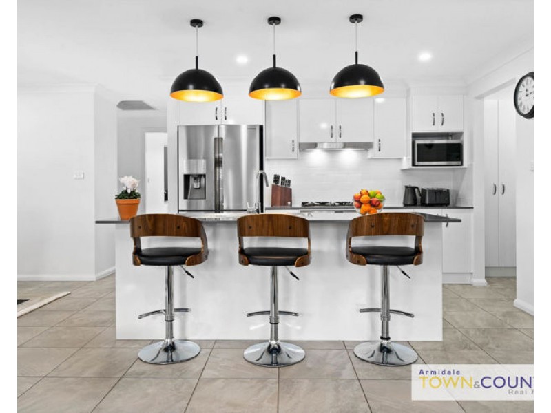 2 Dala Lane, Armidale NSW 2350