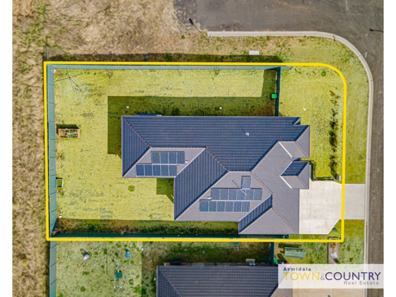 2 Dala Lane, Armidale NSW 2350