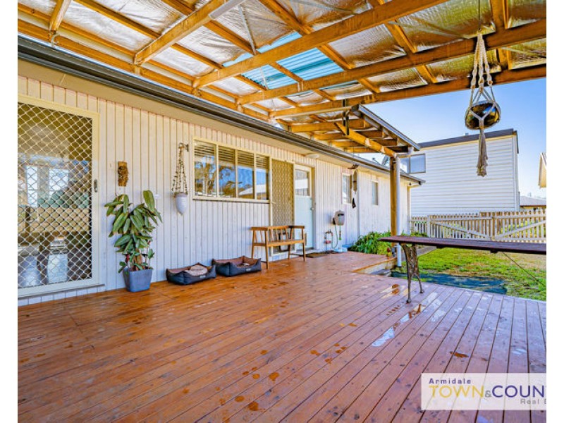 182 Mossman Street, Armidale NSW 2350