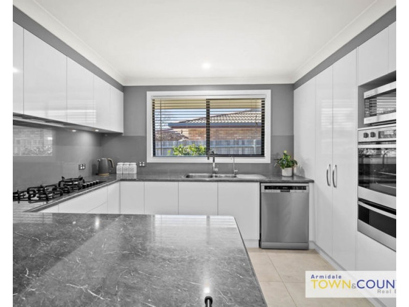 5 Cynthia Crescent, Armidale NSW 2350