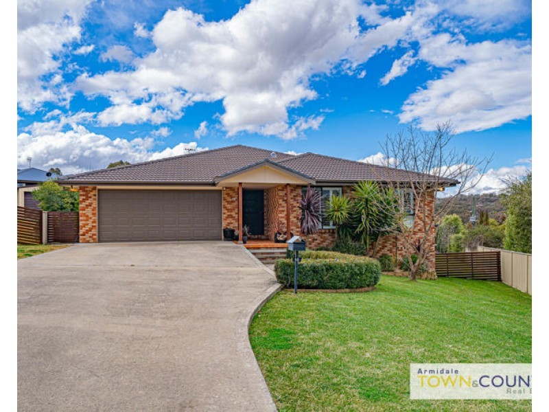 10 Bill Watson Court, Armidale NSW 2350