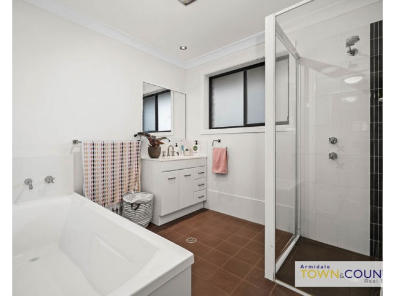 10 Bill Watson Court, Armidale NSW 2350