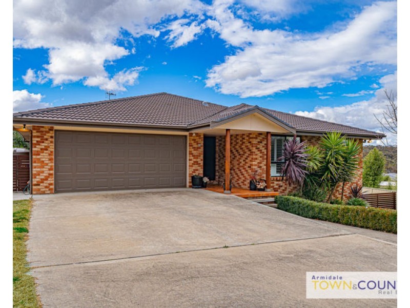 10 Bill Watson Court, Armidale NSW 2350
