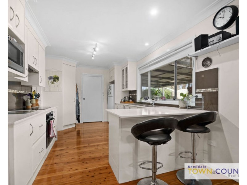 12 Holmes Avenue, Armidale NSW 2350