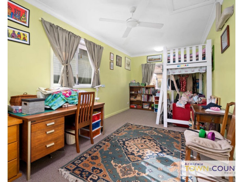12 Holmes Avenue, Armidale NSW 2350