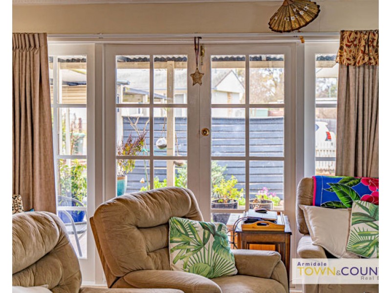 12 Holmes Avenue, Armidale NSW 2350