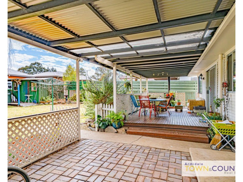 12 Holmes Avenue, Armidale NSW 2350