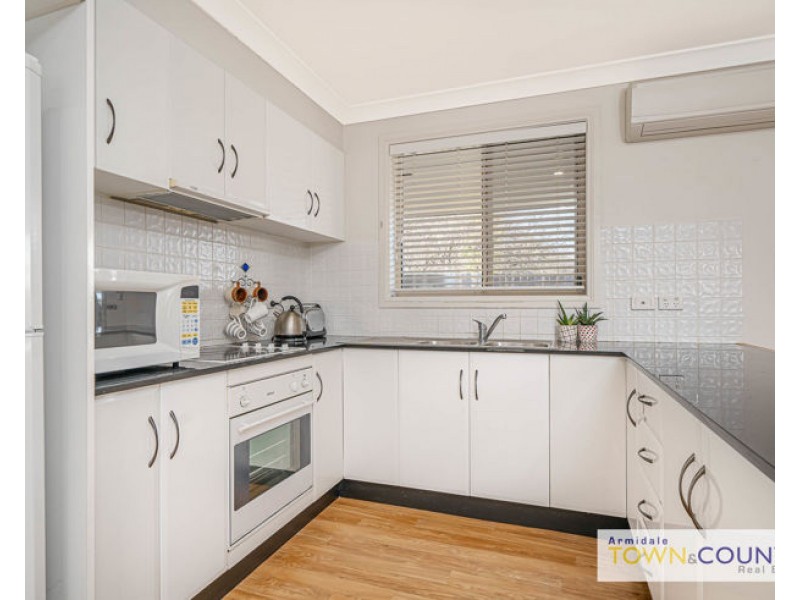 2/30 Brewery Lane, Armidale NSW 2350