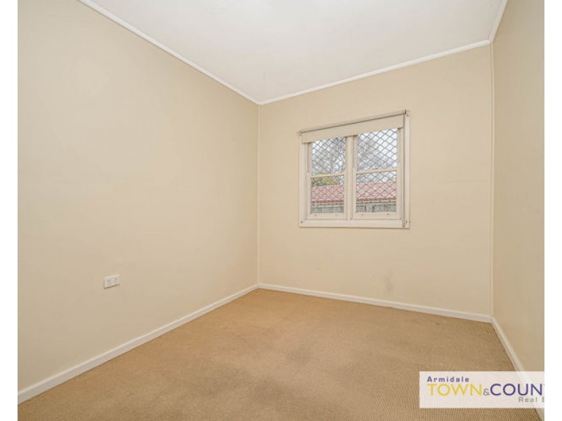 8 Marsh Street, Armidale NSW 2350