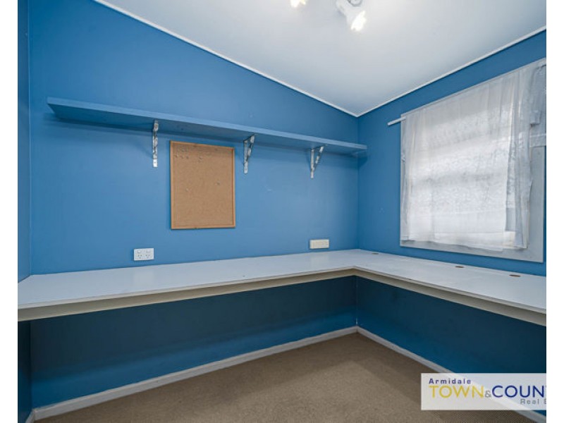 8 Marsh Street, Armidale NSW 2350