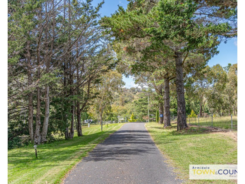 7 Alinnya Lane, Armidale NSW 2350