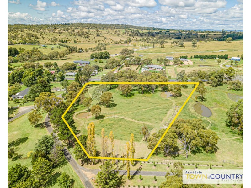 7 Alinnya Lane, Armidale NSW 2350