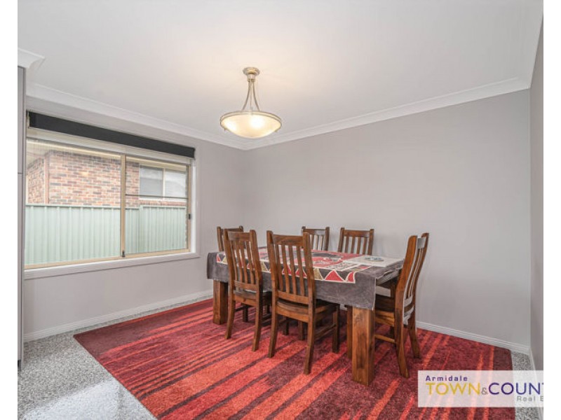 108 Fittler Close, Armidale NSW 2350