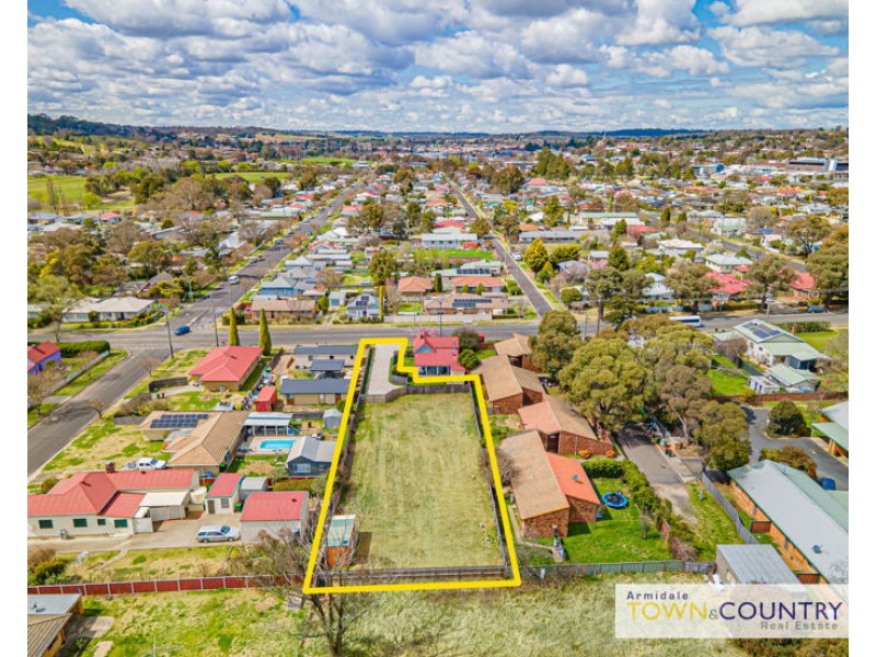 102a Niagara Street, Armidale NSW 2350