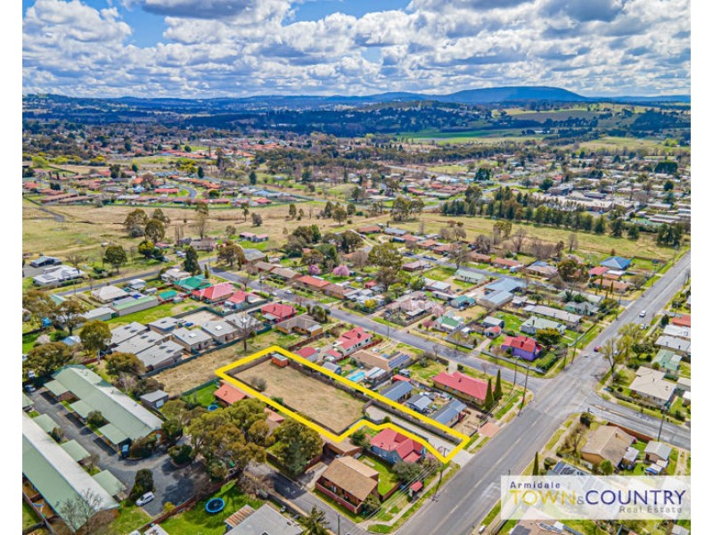 102a Niagara Street, Armidale NSW 2350