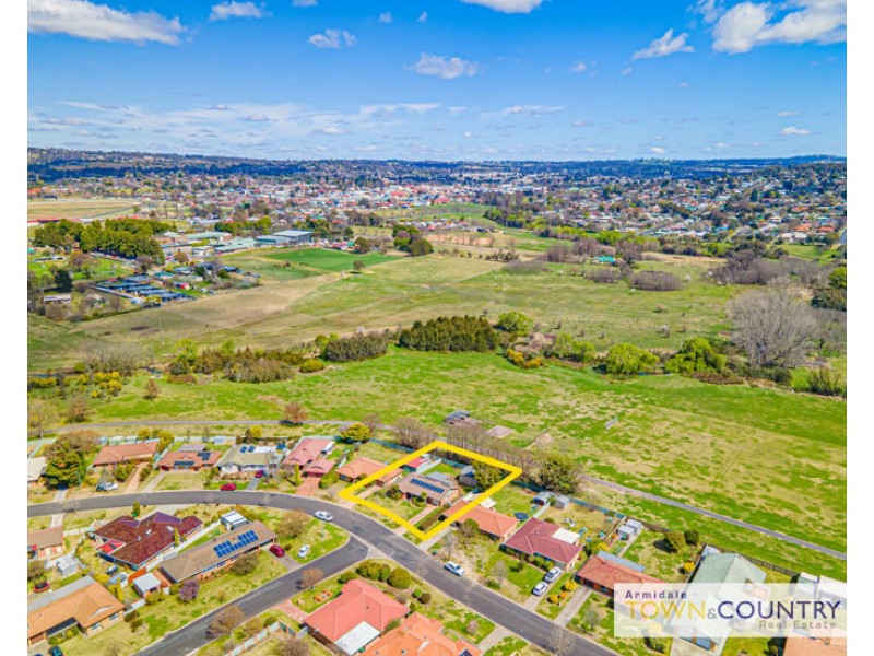 67 MacDonald Drive, Armidale NSW 2350